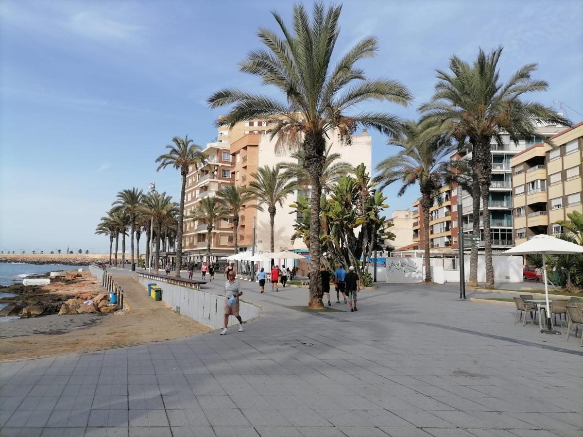 Sunny Appartment With Pool Torrevieja Center Zewnętrze zdjęcie
